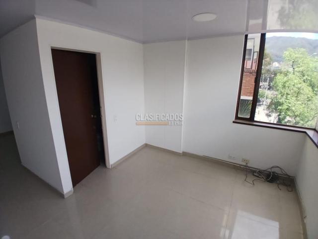 Oficinas y Consultorios, Alquiler en Bogotá