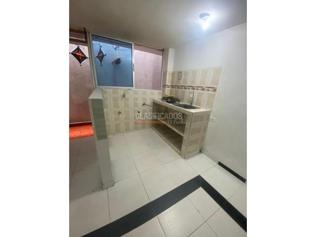 Apartaestudios, Alquiler en El Refugio