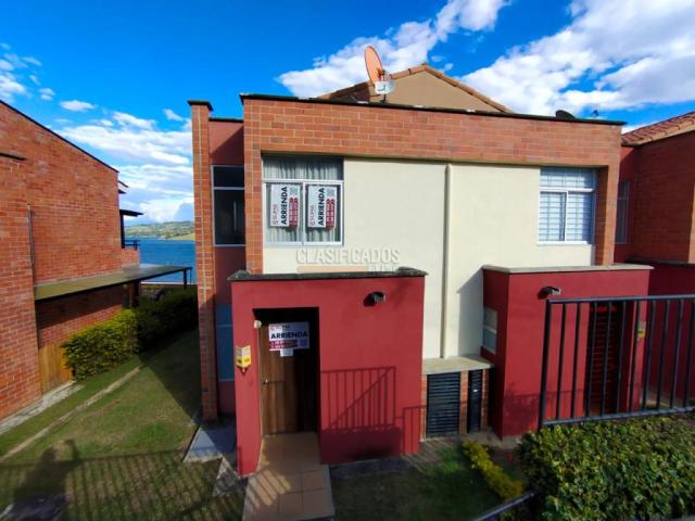 Casas, Alquiler en Calima (Darién)