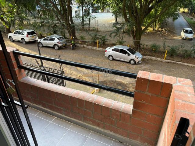 Apartamentos, Venta en Las Quintas de Don Simón