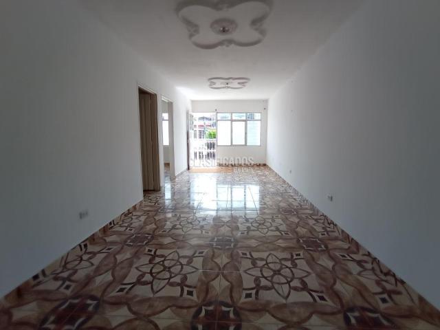 Casas, Alquiler en El Paraíso