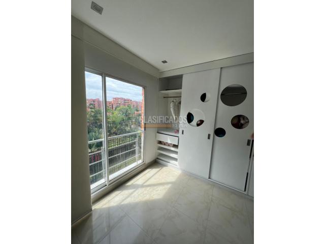 Casas, Venta en Ciudad Jardín