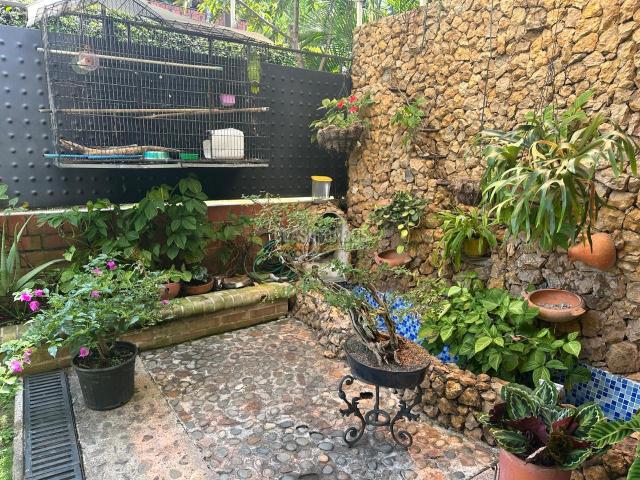 Casas, Venta en Ciudad Jardín