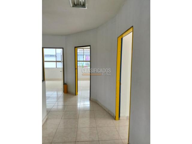 Oficinas y Consultorios, Alquiler en Pereira