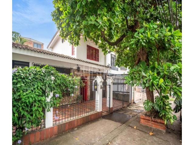 Casas, Venta en La Flora