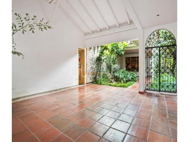 Casas, Venta en La Flora