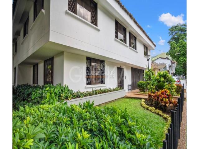 Casas, Venta en La Flora