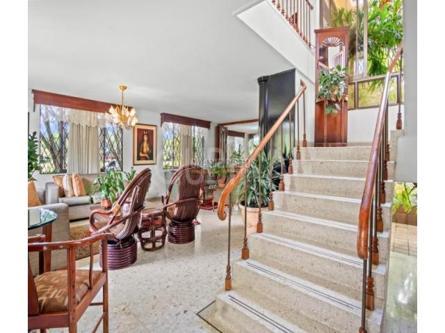 Casas, Venta en La Flora