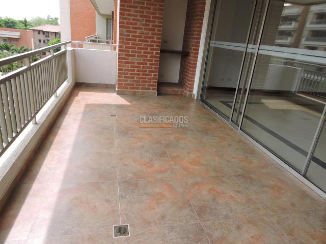 Apartamentos, Venta en Pance