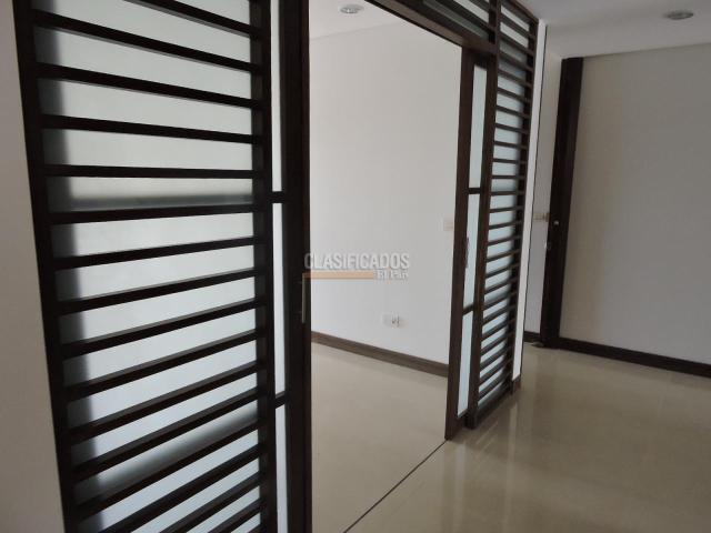 Apartamentos, Venta en Pance