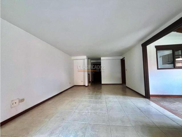 Casas, Venta en Ciudad Jardín