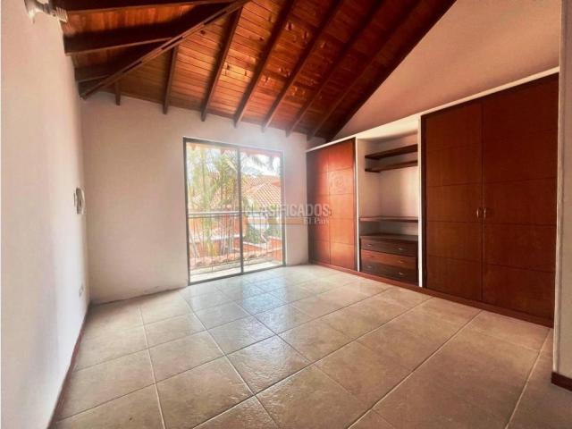 Casas, Venta en Ciudad Jardín