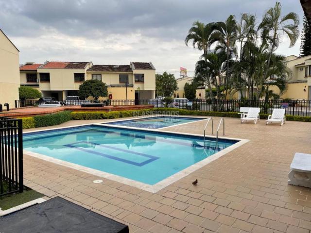 Casas, Venta en La Hacienda