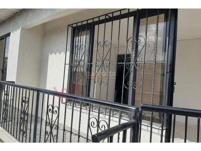 Casas, Venta en Olaya Herrera