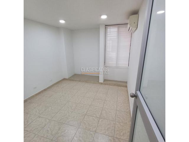 Oficinas y Consultorios, Alquiler en Centenario