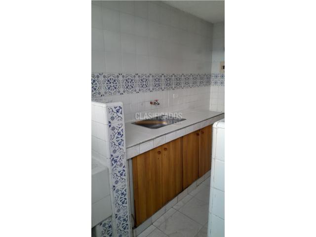 Apartamentos, Alquiler en La Base