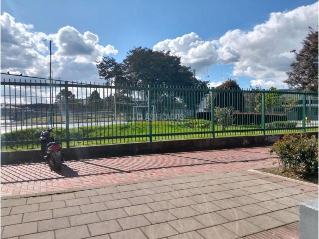 Locales y Bodegas, Alquiler en Bogotá