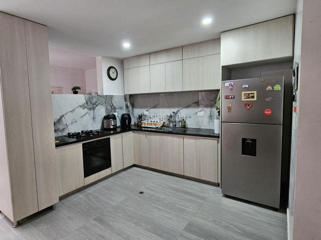 Casas, Venta en Ciudad 2.000