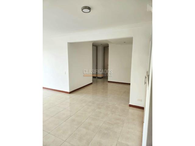 Apartamentos, Venta en Las Quintas de Don Simón