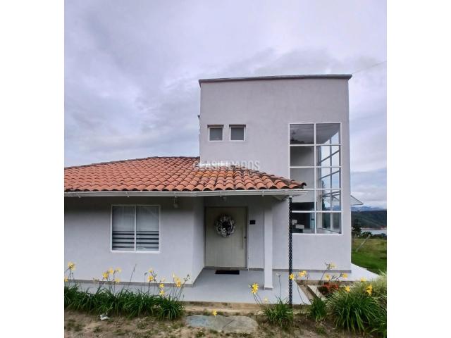 Fincas y Casas Campestres, Venta en Calima (Darién)