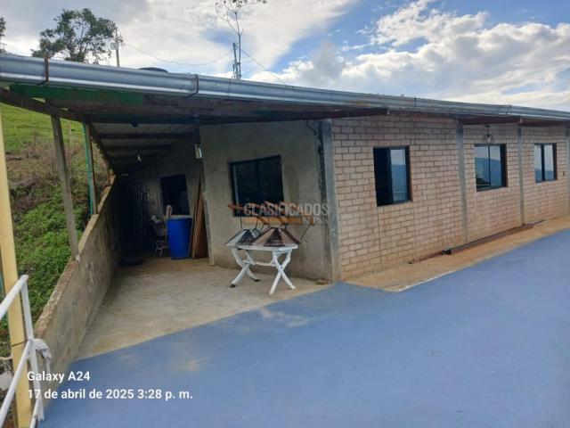 Fincas y Casas Campestres, Venta en Buga