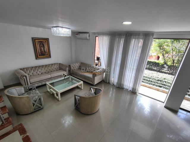 Casas, Venta en Ciudad Jardín