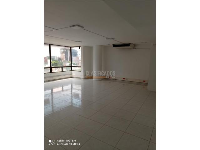 Oficinas y Consultorios, Alquiler en Santa Mónica Norte