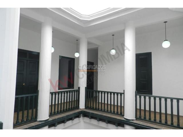 Oficinas y Consultorios, Venta en San Pascual