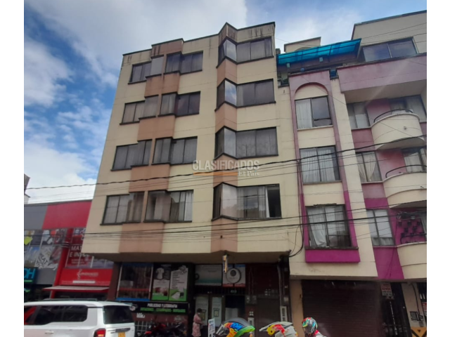 Apartamentos, Venta en Pereira
