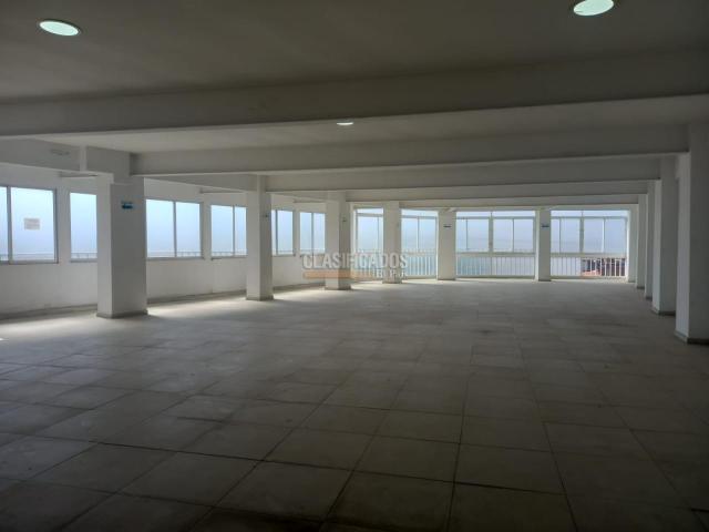 Locales y Bodegas, Alquiler en Nueva Floresta