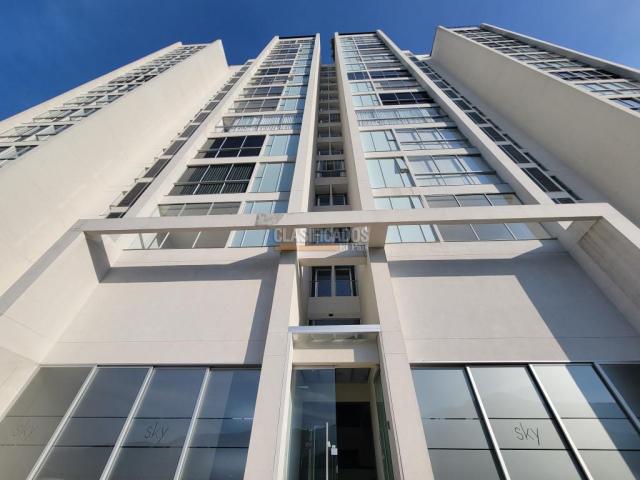 Apartamentos, Venta en Altos Menga