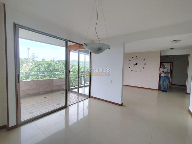 Apartamentos, Venta en Ciudad Jardín