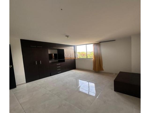 Apartamentos, Venta en Primero de Mayo