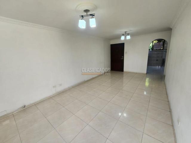 Apartamentos, Venta en El Refugio