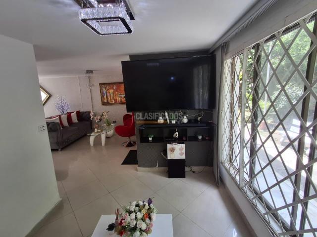 Casas, Venta en Santa Mónica Norte