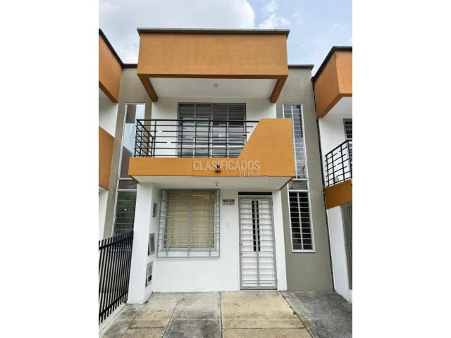 Casas, Venta en Dos Quebradas