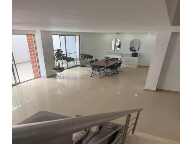 Casas, Venta en Ciudad Jardín