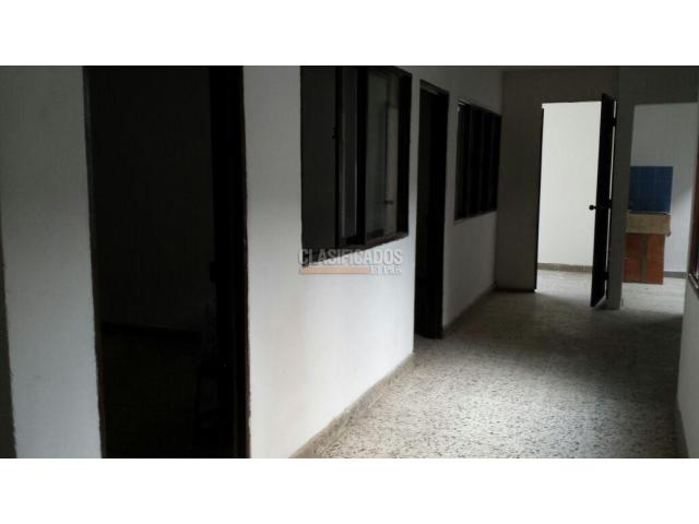 Casas, Alquiler en Junín