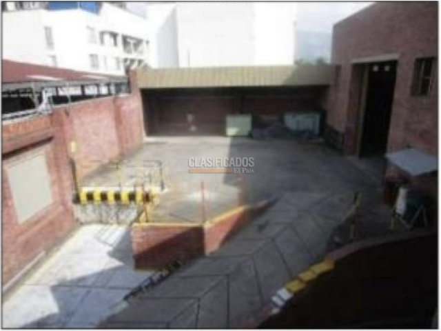 Oficinas y Consultorios, Venta en La Flora