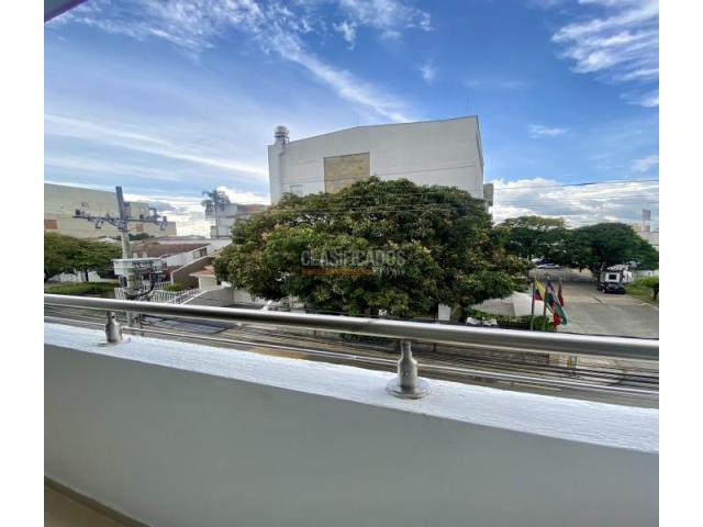 Apartamentos, Venta en Ciudad Jardín