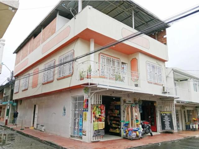 Locales y Bodegas, Alquiler en Alirio Mora Beltrán