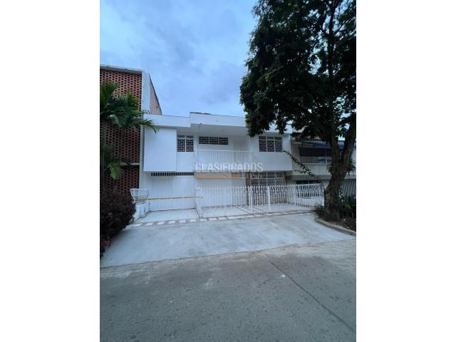 Casas, Venta en La Flora