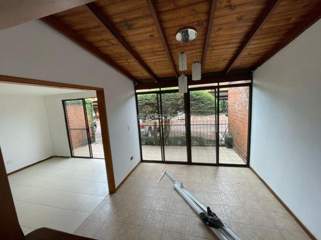 Casas, Venta en Ciudad Jardín