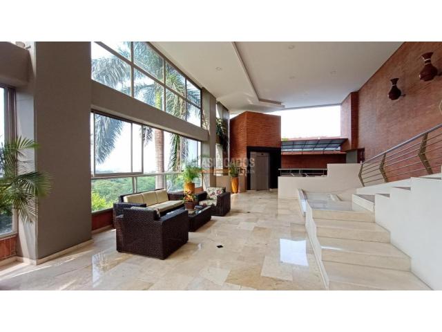 Apartamentos, Venta en Altos Menga