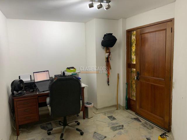 Apartamentos, Venta en La Flora