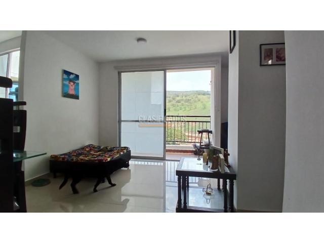 Apartamentos, Venta en Yumbo