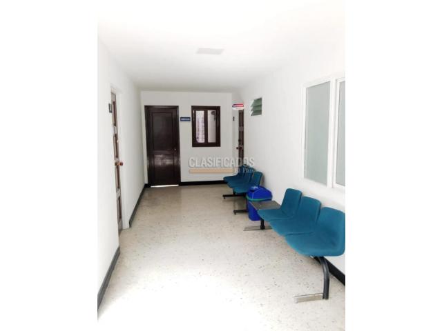 Oficinas y Consultorios, Alquiler en 3 de Julio