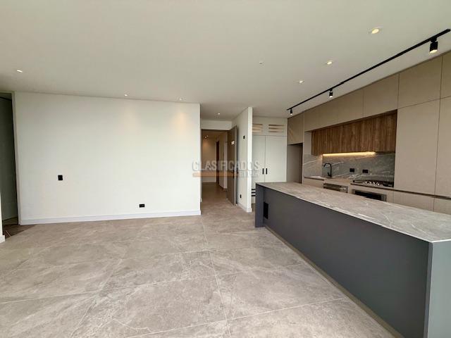 Apartamentos, Venta en Santa Mónica Central