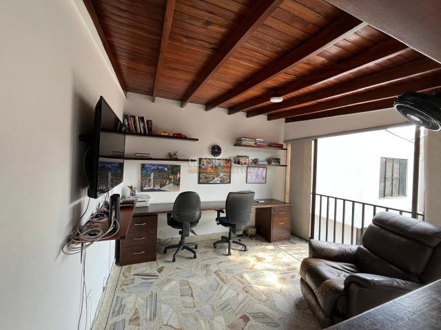 Casas, Venta en La Flora