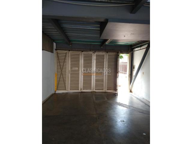 Apartaestudios, Alquiler en Santa Anita